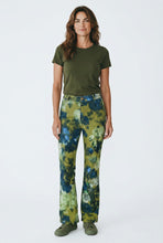 Load image into Gallery viewer, Camouflage Bootleg Pants
