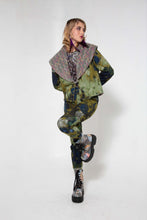 Load image into Gallery viewer, Camouflage Reversible Jacket