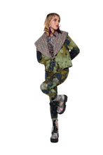 Load image into Gallery viewer, Camouflage Reversible Jacket