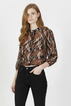 Load image into Gallery viewer, Essence Cropped Cardigan